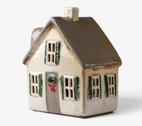 Nordgard Villa with Bow Wreath